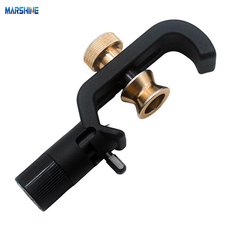 Tvär- och längsgående fiberoptisk kabelavdragare